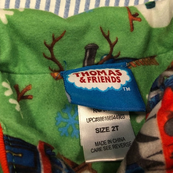 2 Boys Size 2T pajama sets. - Picture 6 of 7